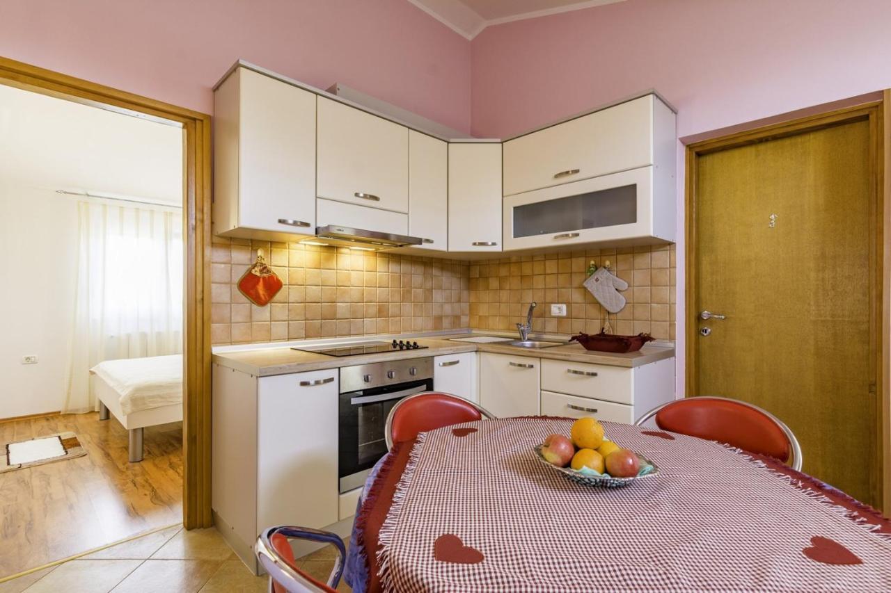 Bozica House With Apartment Ουμάγκ Εξωτερικό φωτογραφία