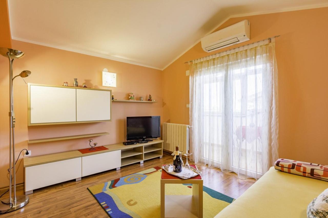 Bozica House With Apartment Ουμάγκ Εξωτερικό φωτογραφία