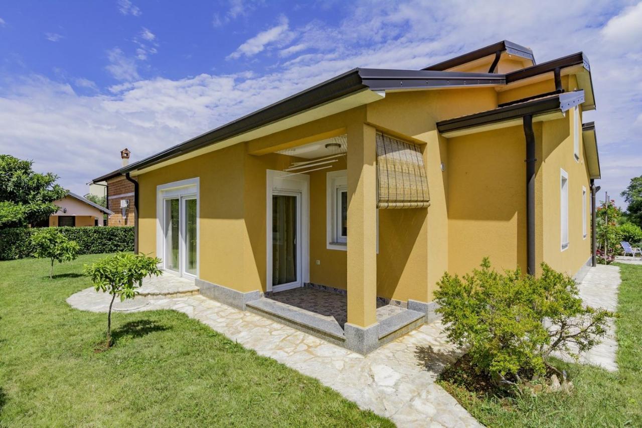 Bozica House With Apartment Ουμάγκ Εξωτερικό φωτογραφία
