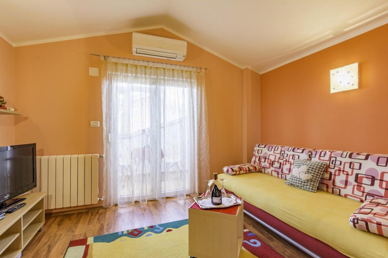 Bozica House With Apartment Ουμάγκ Εξωτερικό φωτογραφία