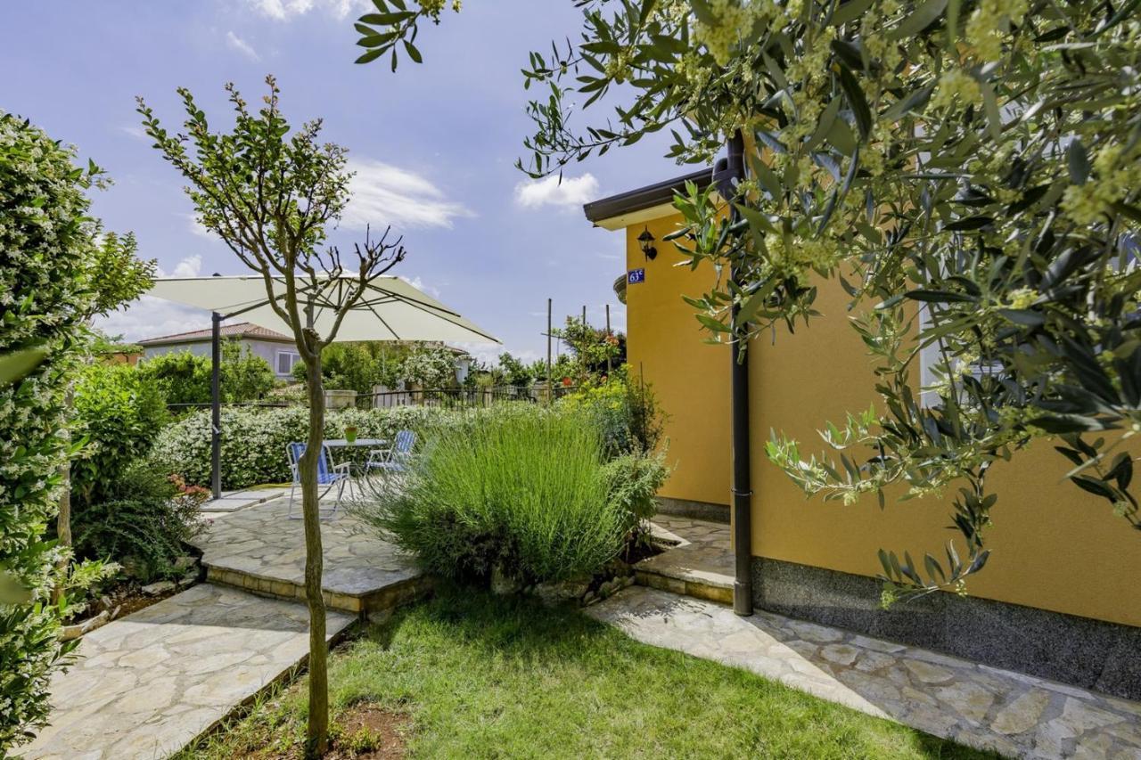 Bozica House With Apartment Ουμάγκ Εξωτερικό φωτογραφία