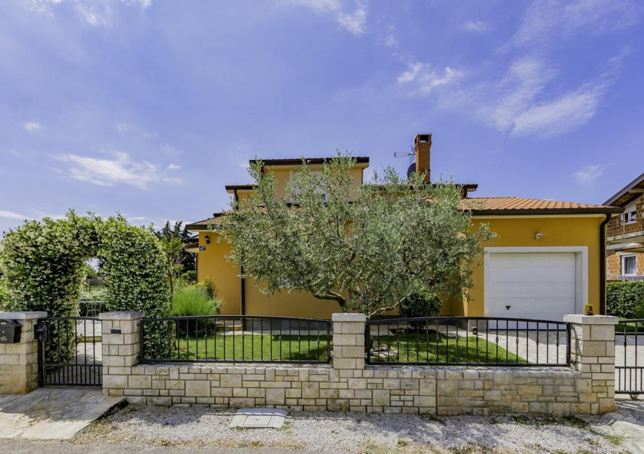 Bozica House With Apartment Ουμάγκ Εξωτερικό φωτογραφία